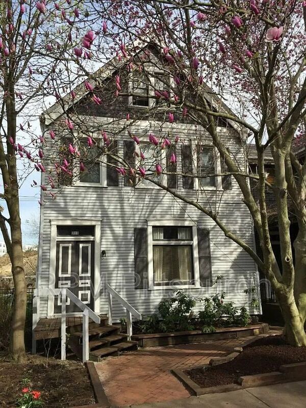 Primary Photo - 311 Denniston St