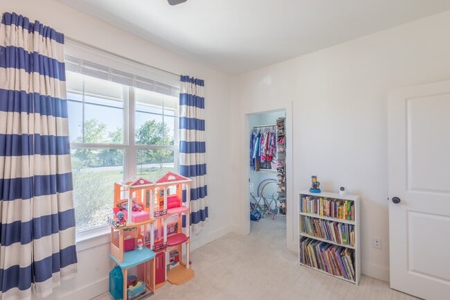 Building Photo - 4324 Cedar Creek Rd