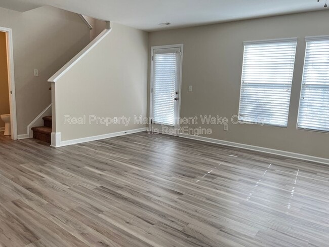 Building Photo - 3790 Burtons Barn St