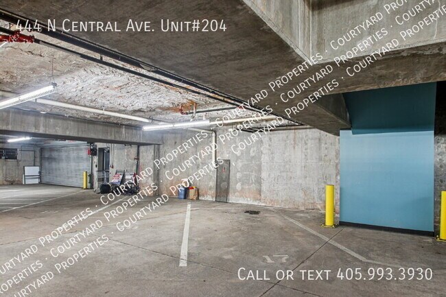 Building Photo - 444 N Central Ave