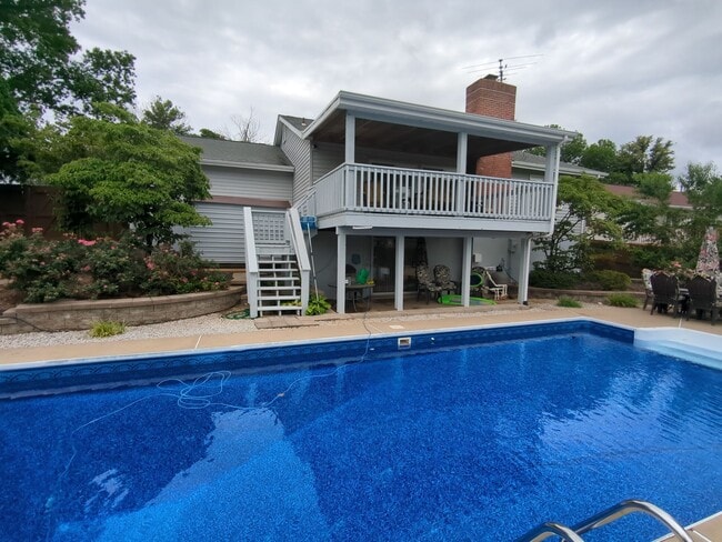 Building Photo - 8 Parkrose Ct