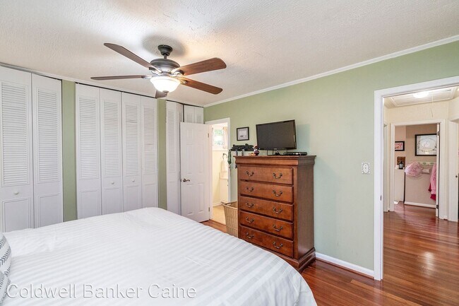 Building Photo - 3 br, 2 bath House - 614 Parkins Mill Rd