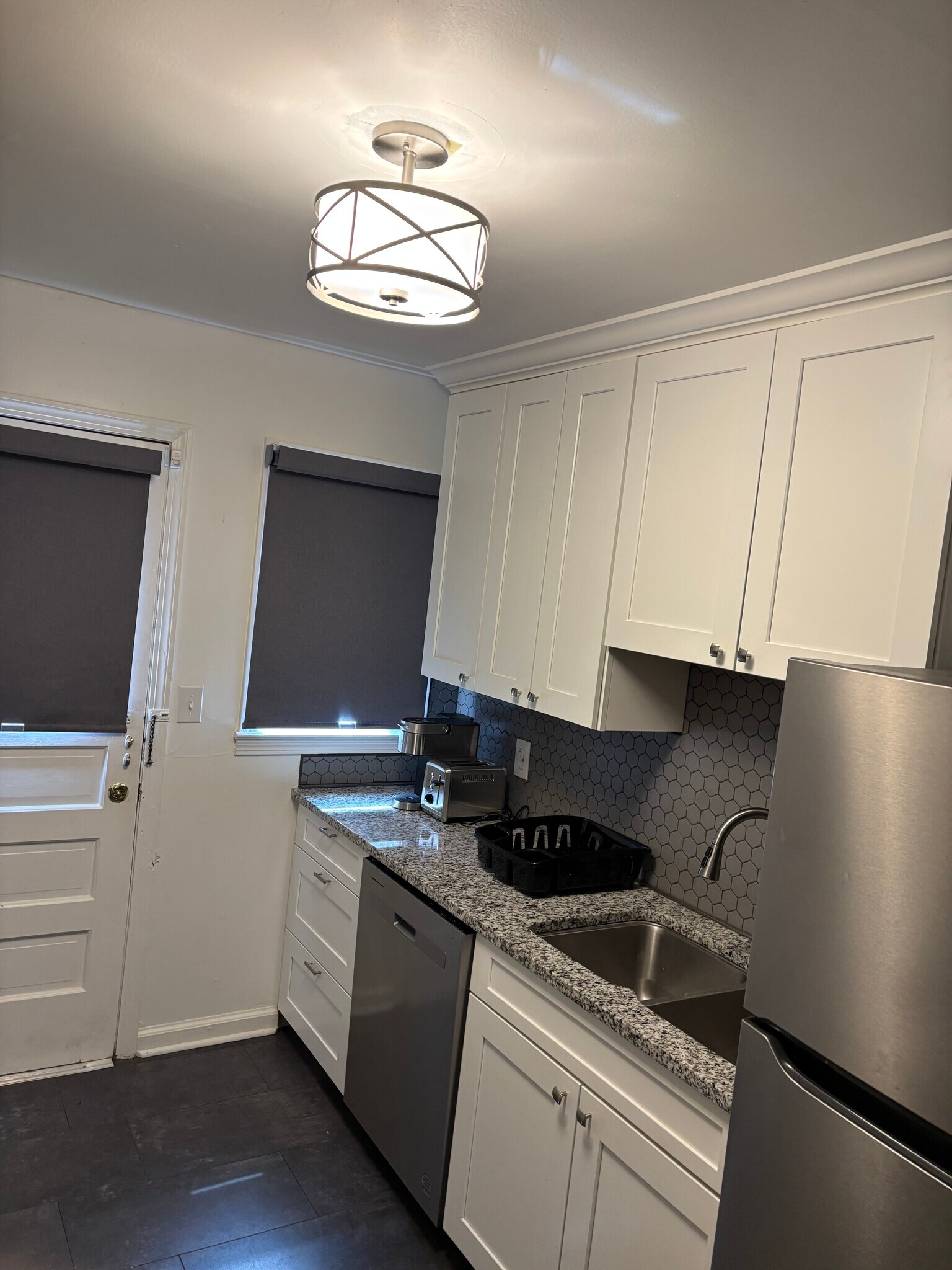 Building Photo - 902 S 36th St