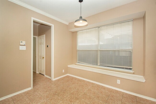 Building Photo - 3412 Pueblo Dr