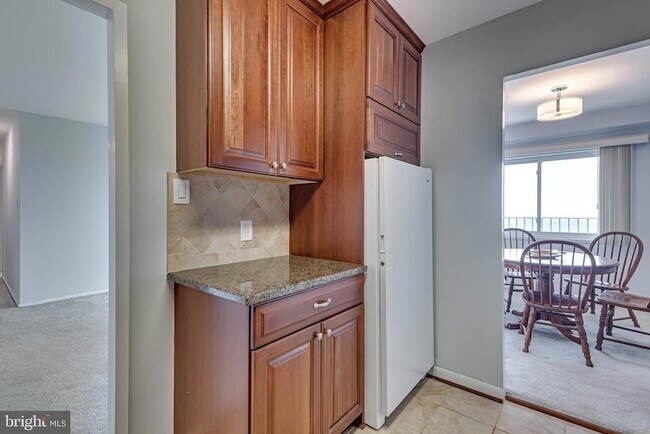 Building Photo - 1111 University Blvd W