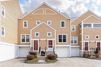 Building Photo - 20 Camelot Dr