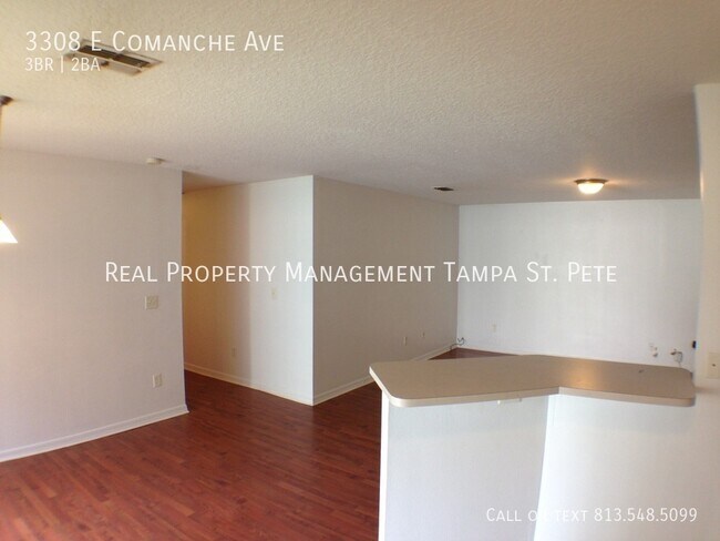 Building Photo - 3308 E Comanche Ave