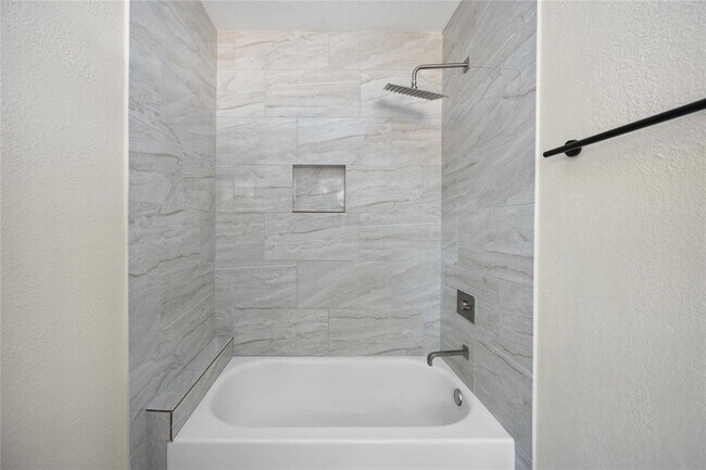 Building Photo - 3403 Linkwood Dr