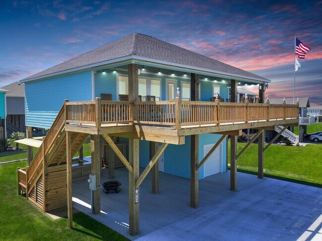Building Photo - 917 Westview