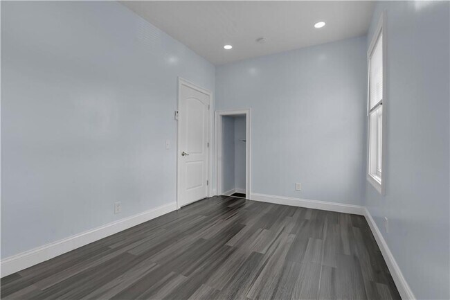 Building Photo - 255 Pearl St