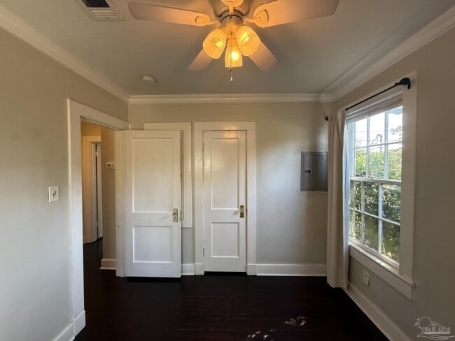 Building Photo - 1970 W Romana St