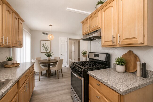 Building Photo - 9834 Denning Dr