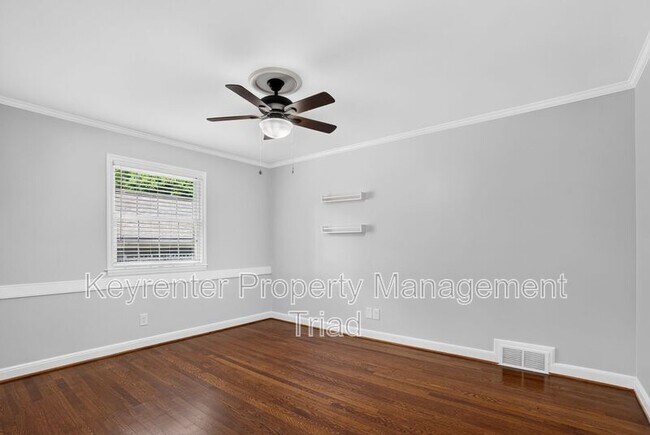 Building Photo - 2408 Hawthorne St