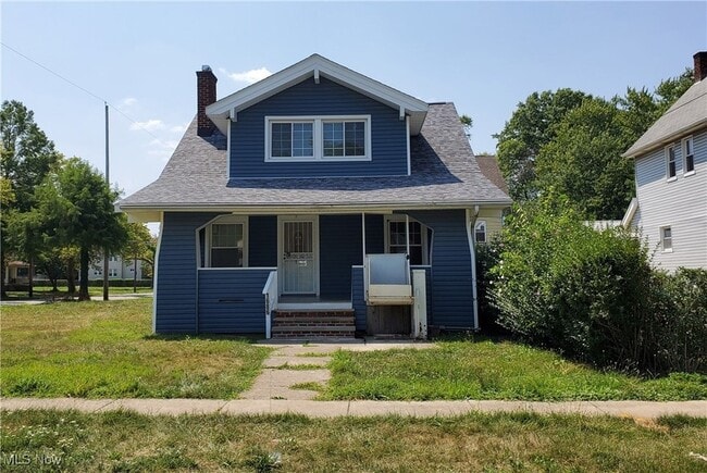 Primary Photo - 1686 Avalon Rd