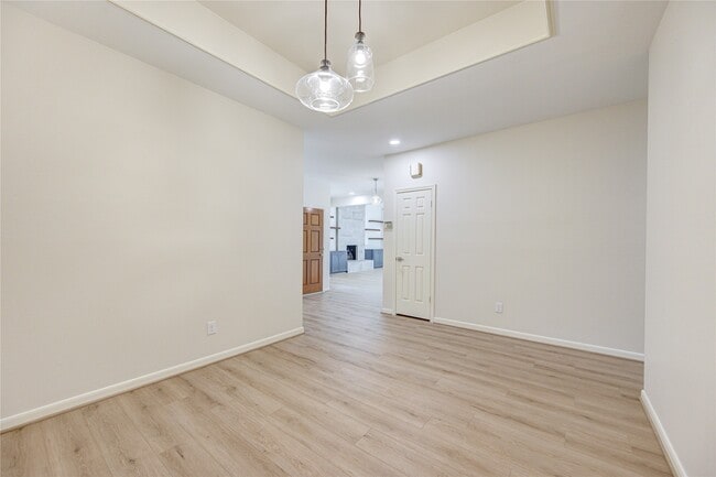 Building Photo - 14207 Stokesmount Dr