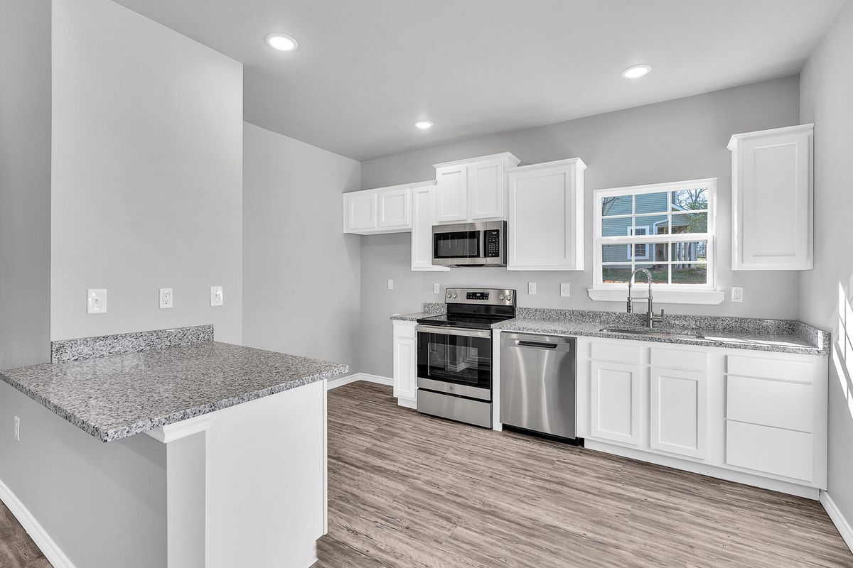 Building Photo - 518 Ranier Dr