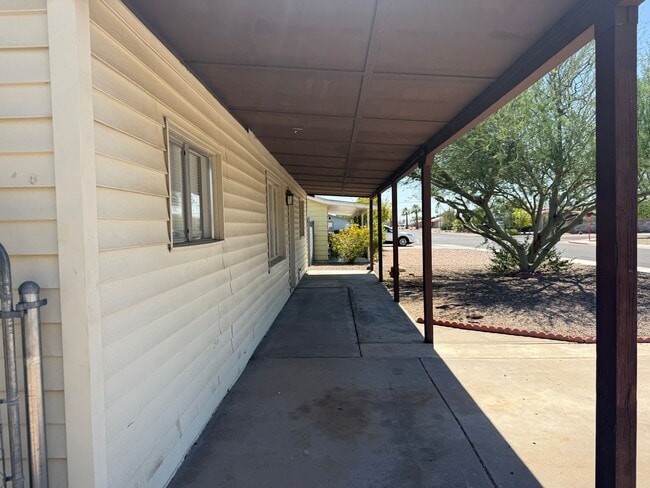 Building Photo - Charming 3-Bedroom Home Near Peaceful Retirement Area – No Age Restrictions!