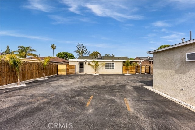 Building Photo - 12008 Roscoe Blvd