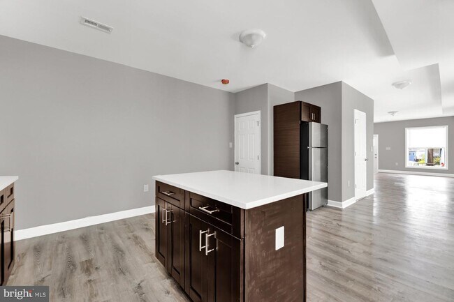 Building Photo - 716 Gorsuch Ave