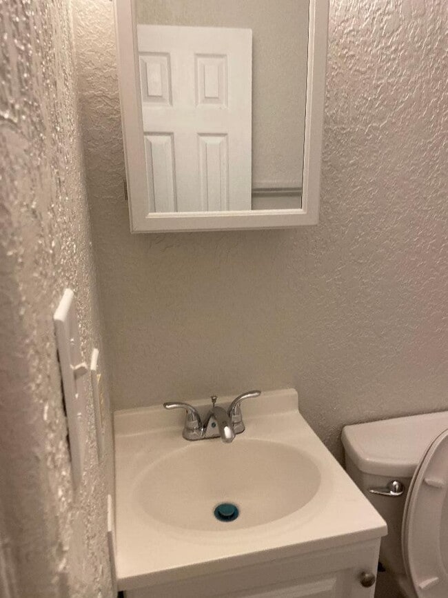 Building Photo - MOVE IN SPECIAL   House for Rent - St Pete...