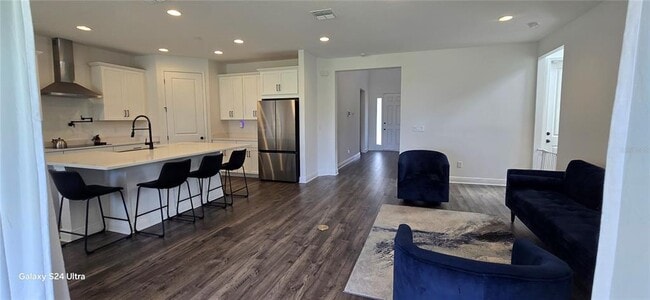 Building Photo - 18410 Blue Heron Cir