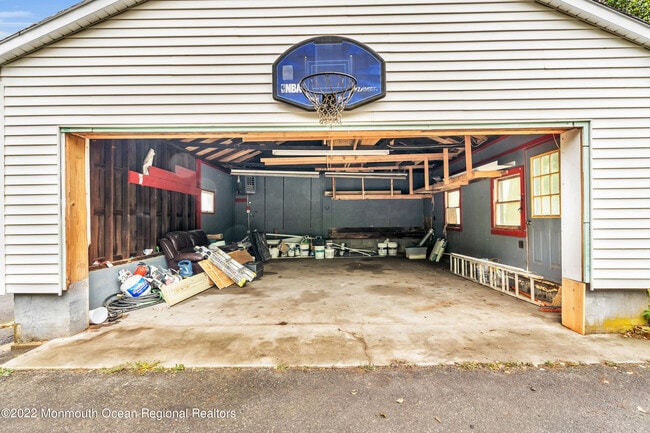 Building Photo - 5 Dugans Ln