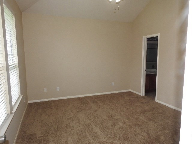 Building Photo - 25107 Hazel Ranch Dr