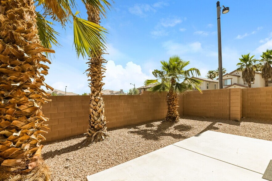Building Photo - 9149 Spirit Canyon Ave