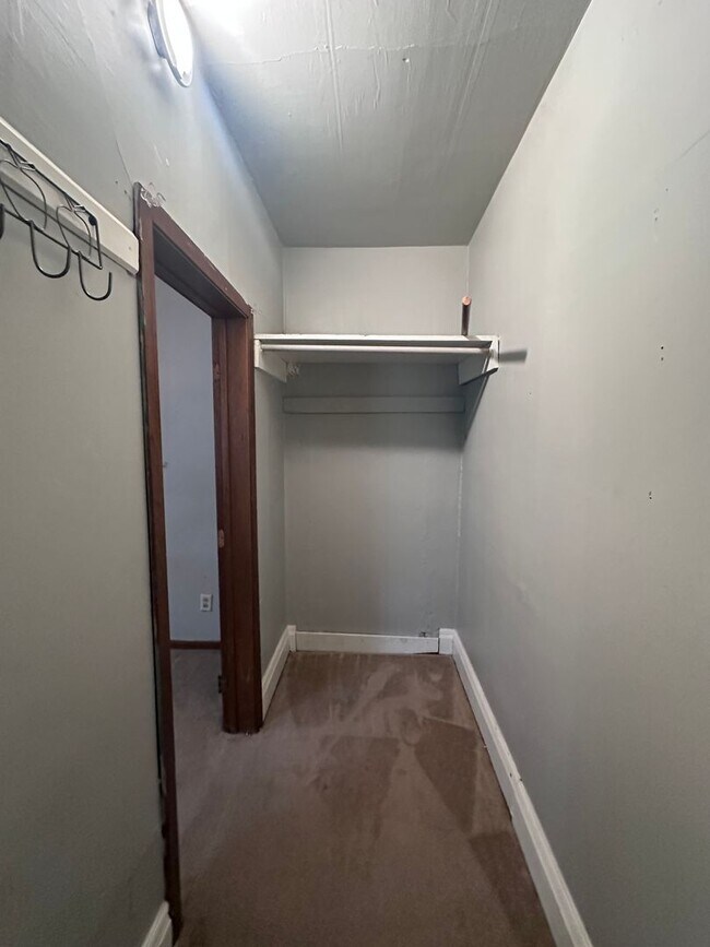 Building Photo - 629/631 Park Avenue