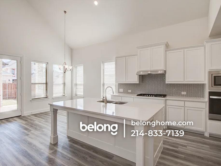 Building Photo - 3138 Casablanca St