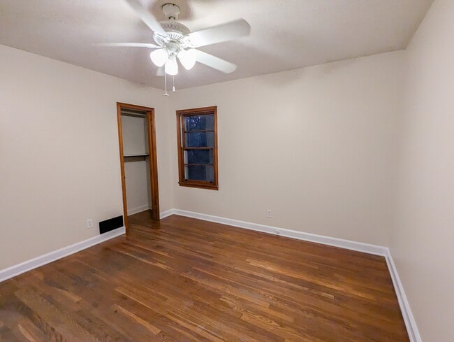 Building Photo - 2019 Bramblewood Dr NE