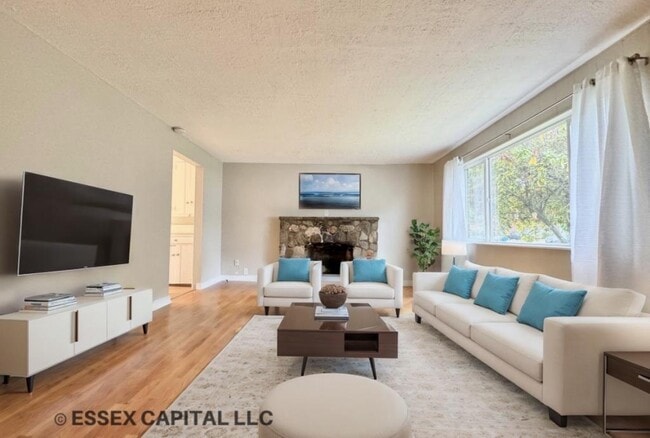 Building Photo - 1628 G St