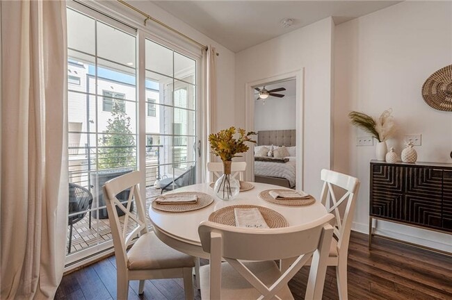 Building Photo - 515 Burton Dr