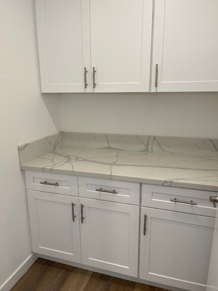 Building Photo - 4177 Naomi Ave