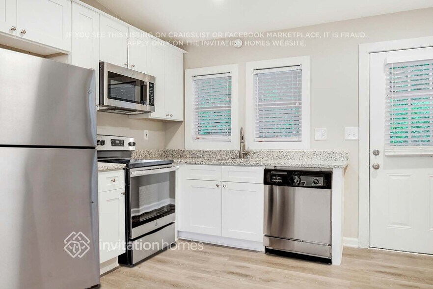 Building Photo - 2966 Flat Shoals Rd