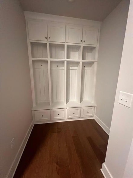 Building Photo - 1220 Waterfall Ct