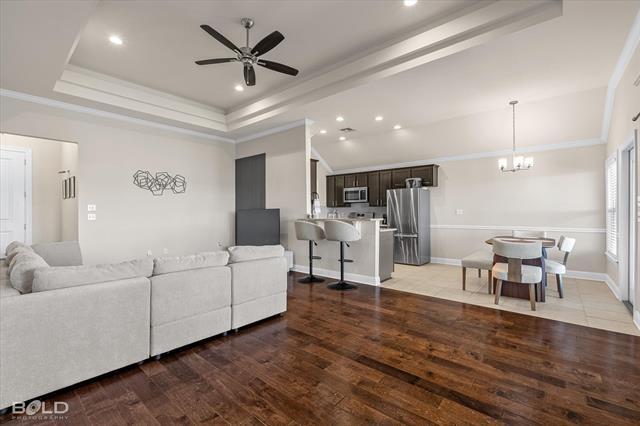 Building Photo - 4008 False River Dr