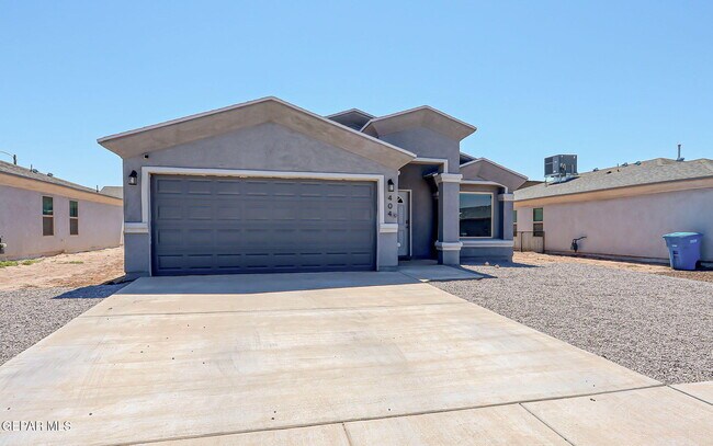 Building Photo - 404 Villa Ysleta