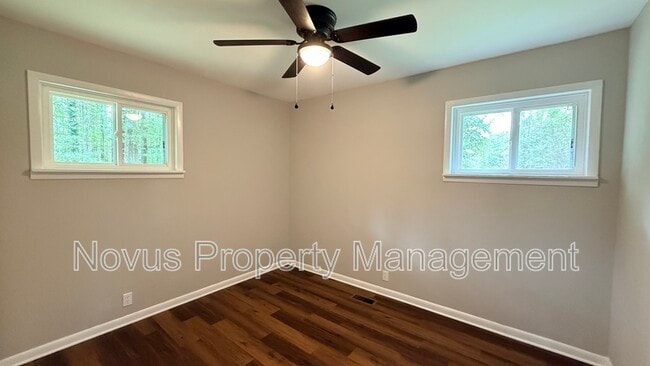 Building Photo - 42 Bagwell Dr