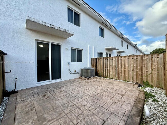 Building Photo - 14267 SW 126th Path