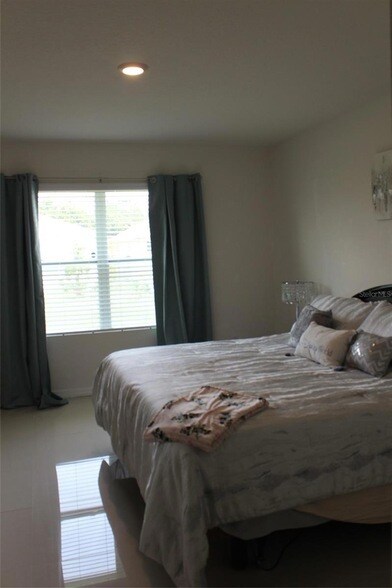 Building Photo - 4006 Great Egret Dr