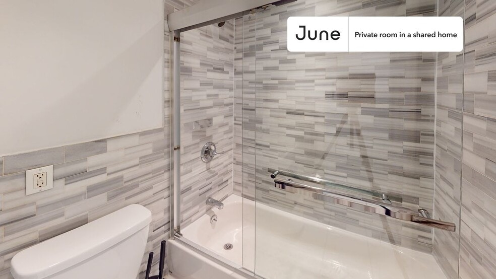 Building Photo - Room in Shared 5 bed/2 bath home in Upper West Side
