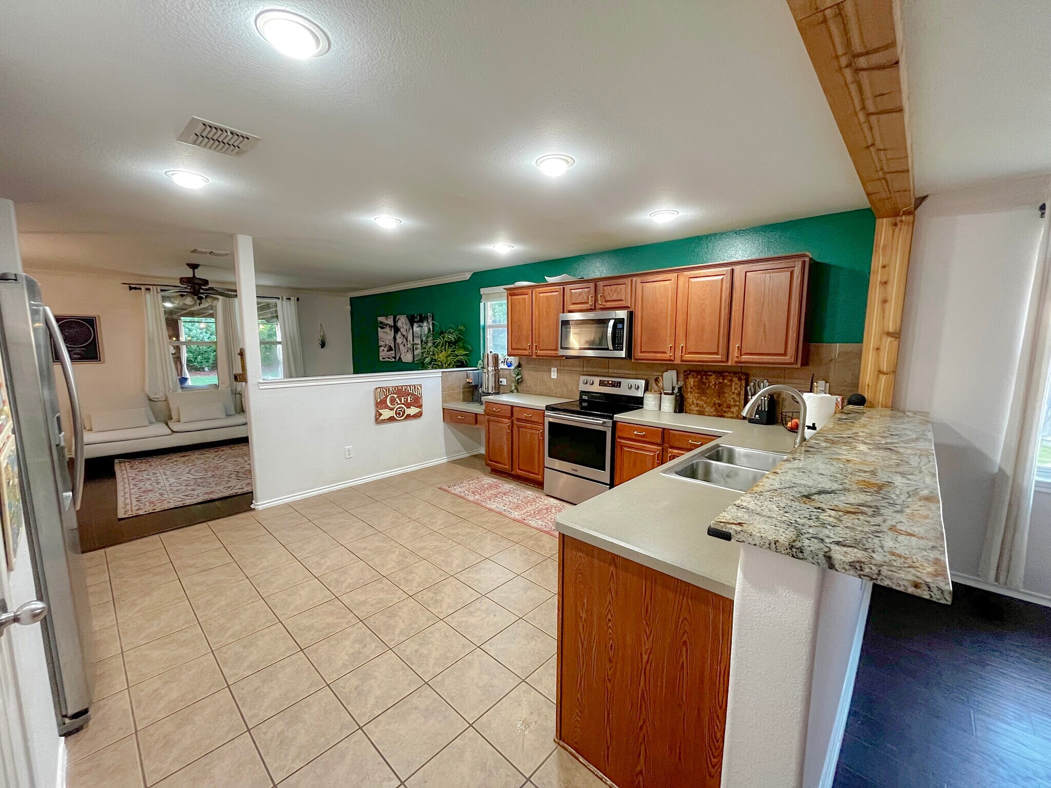 Building Photo - 13183 Cowper Dr