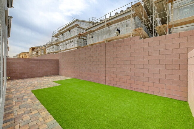 Building Photo - 7027 Jasper Hill Way