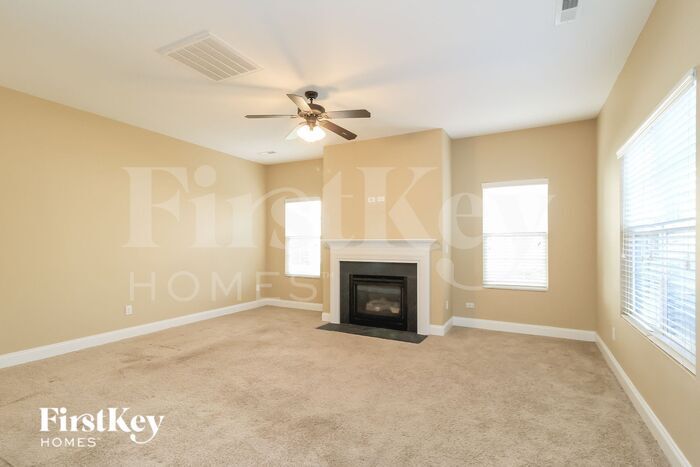 Building Photo - 2741 Timber Cove Ln