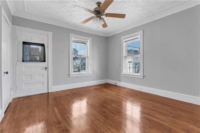 Building Photo - 244 Paradis Ave