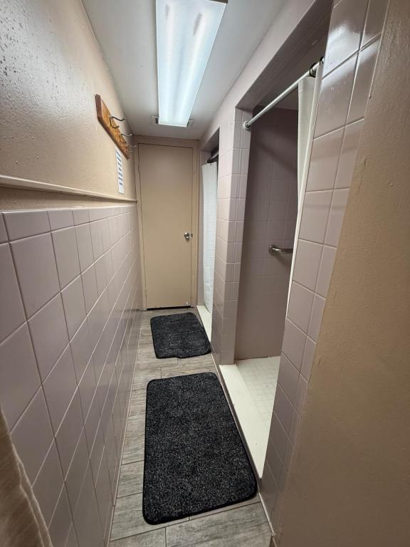 Building Photo - 925 N Halifax Ave