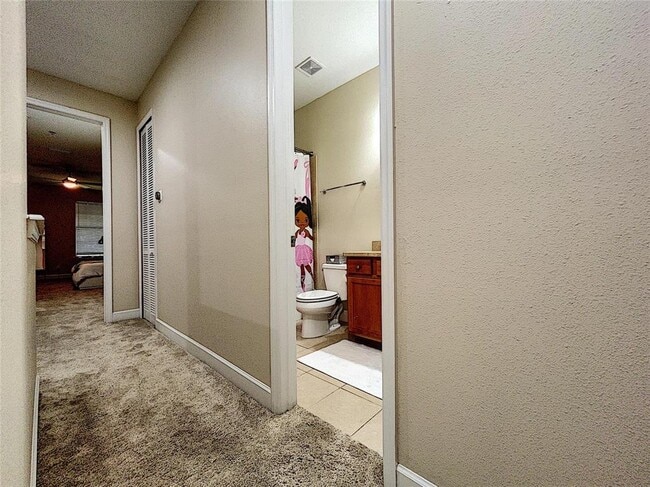 Building Photo - 3210 W Horatio St