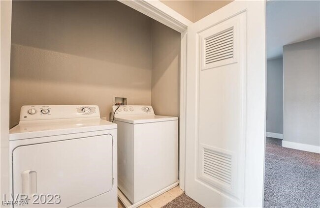 Building Photo - 9050 W Tropicana Ave