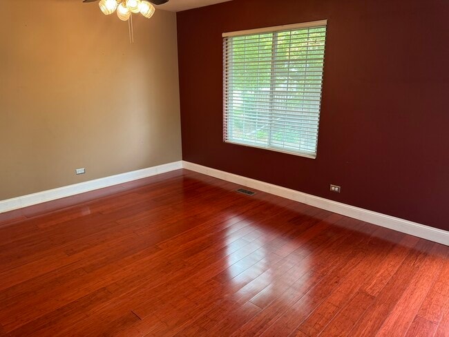 Building Photo - 1314 Sandhurst Ln
